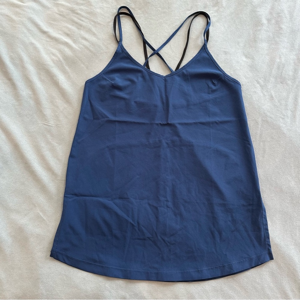 UA Strappy Loose Yoga Tank - XS, Blue/Black